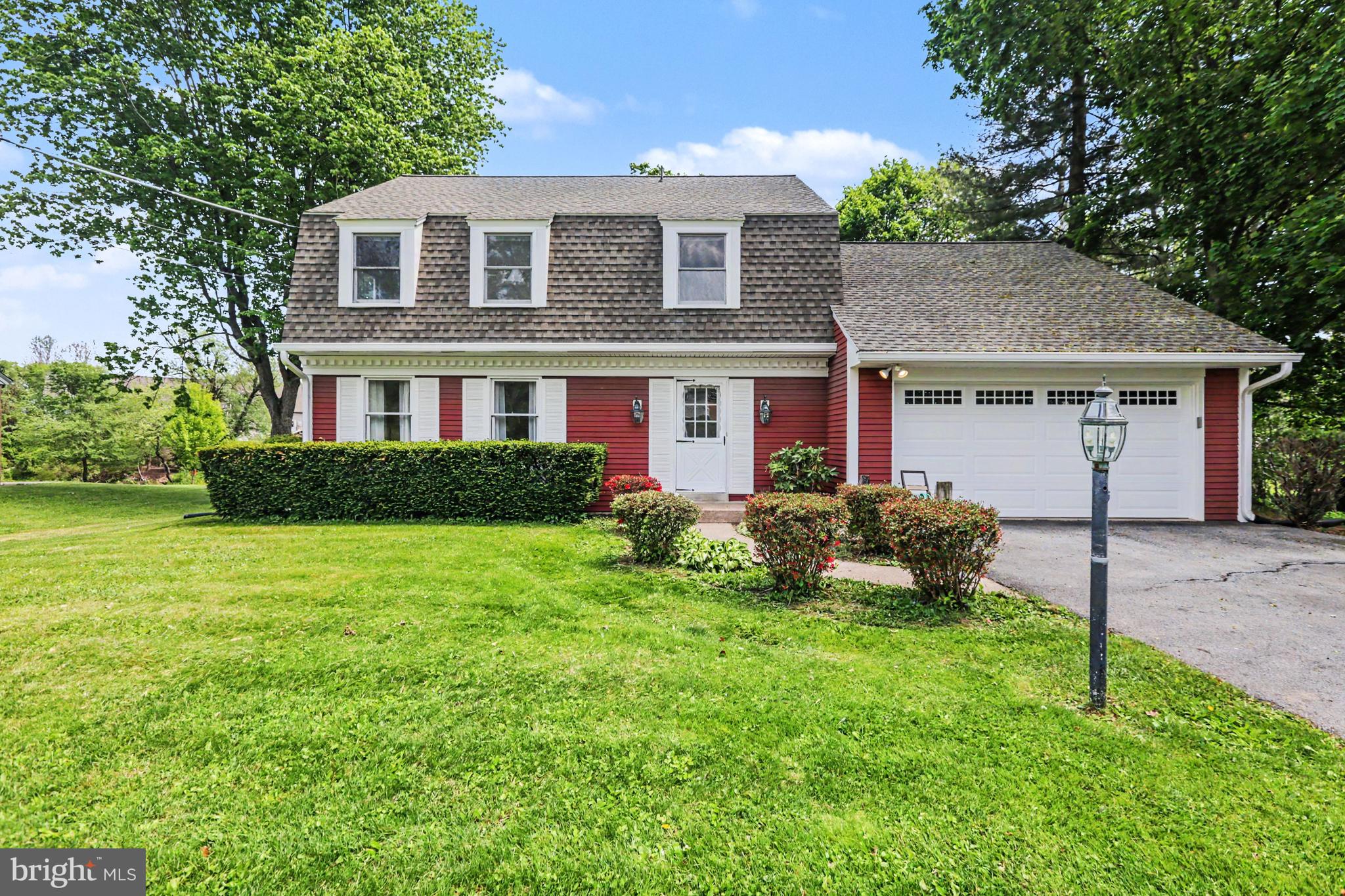 1121 Green Tree Road Harrisburg, PA 17112 - Photo 1 of 40 Gallery Image 1