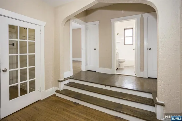 $3,295 | 204 Church Street, Boonton, NJ 07005