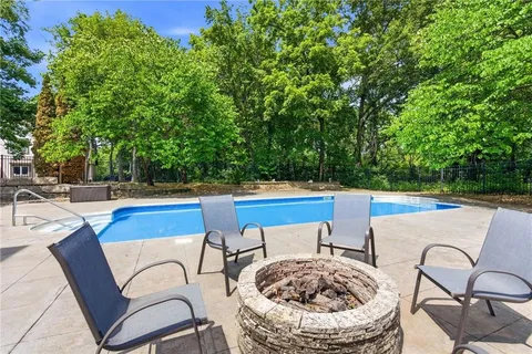 $899,950 | 4407 North Mulberry Drive, Kansas City, MO 64116
