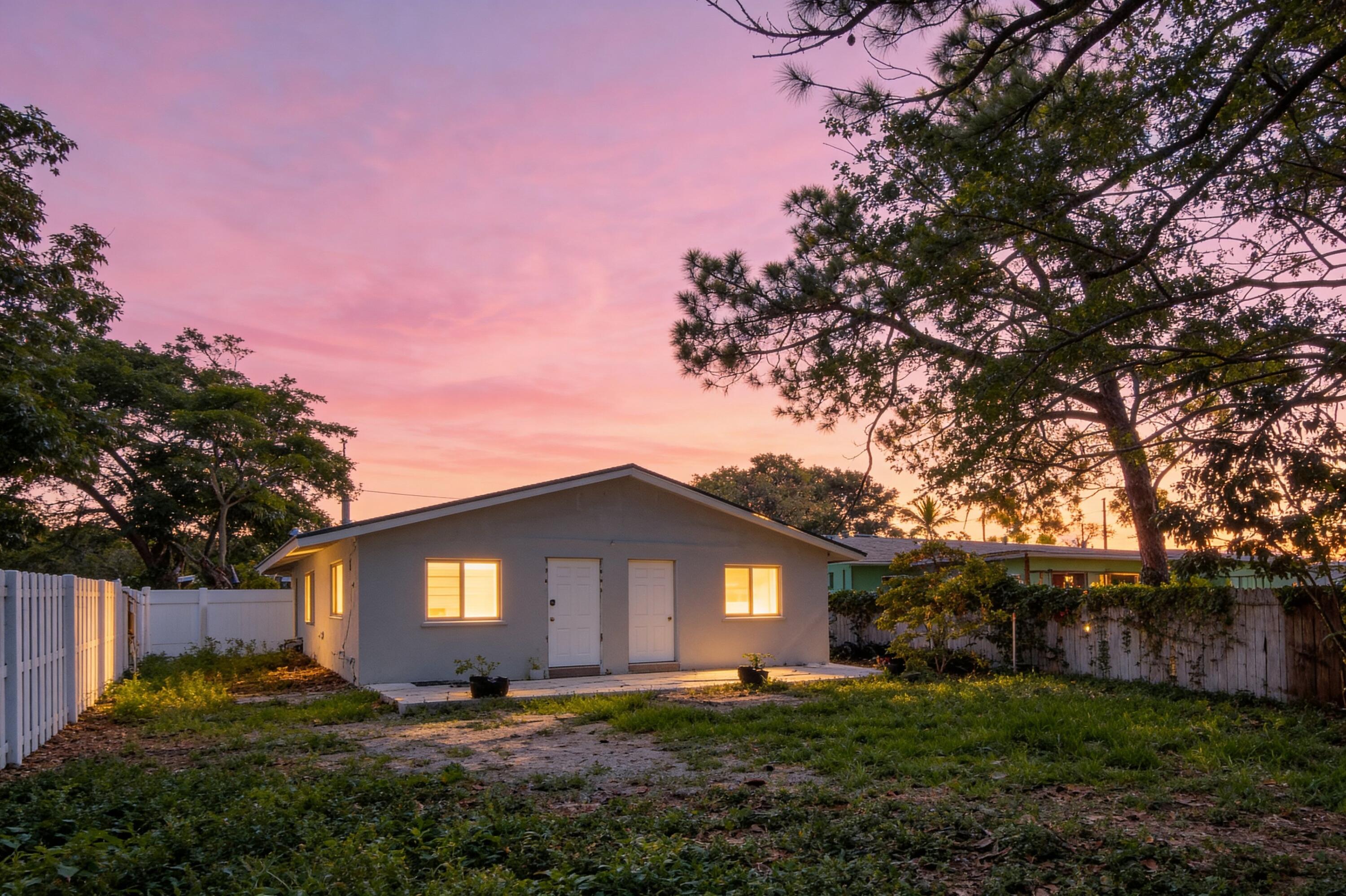 836 Southwest 13th Court Pompano Beach, FL 33060 - Photo 18 of 37 Twilight