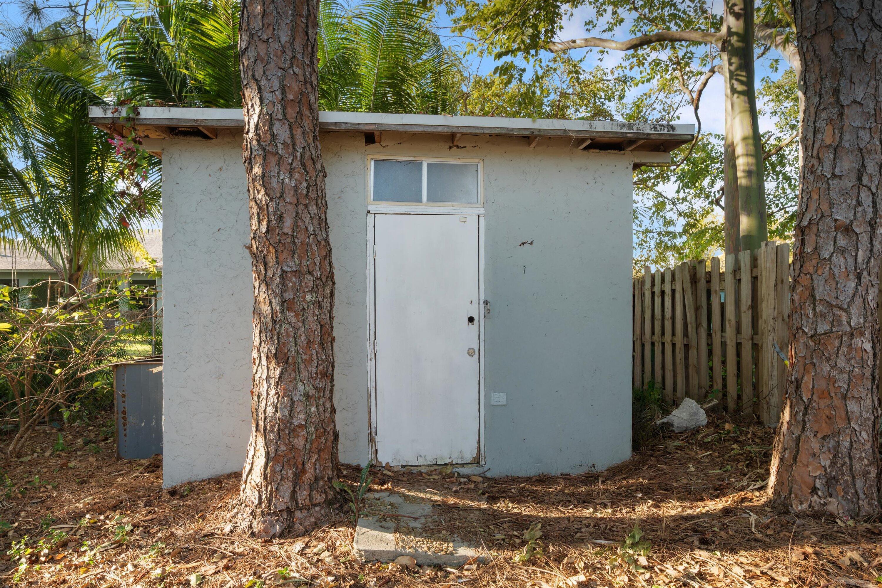 836 Southwest 13th Court Pompano Beach, FL 33060 - Photo 22 of 37 Shed