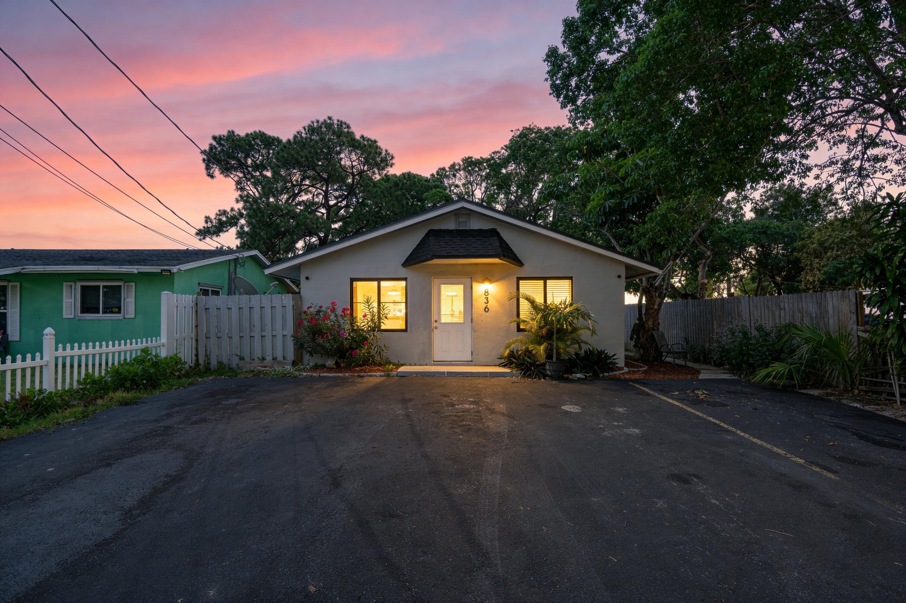 836 Southwest 13th Court Pompano Beach, FL 33060 - Photo 23 of 37 Twilight