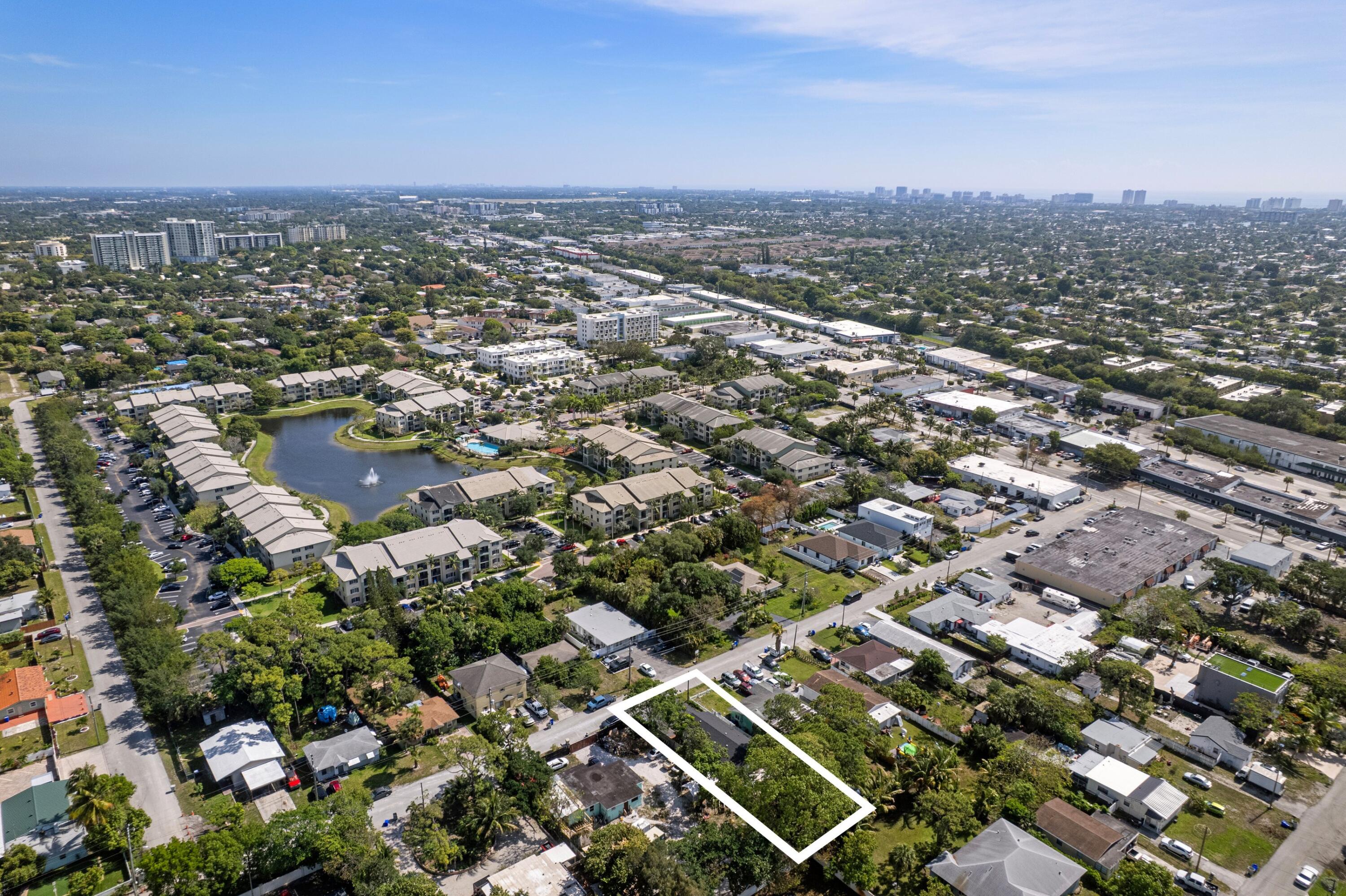 836 Southwest 13th Court Pompano Beach, FL 33060 - Photo 29 of 37 Aerial View