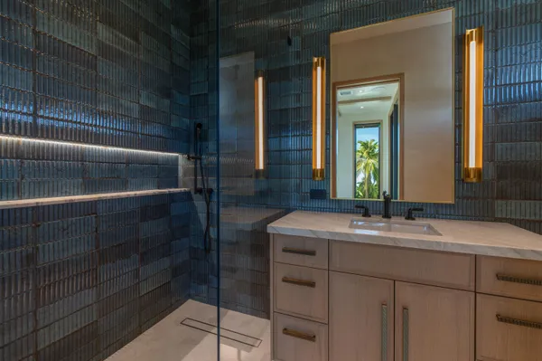 a close view of sink