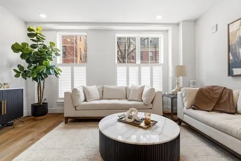 $1,799,500 | 566 Columbus Avenue, Unit 103, Boston, MA 02118