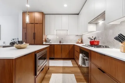 $1,799,500 | 566 Columbus Avenue, Unit 103, Boston, MA 02118