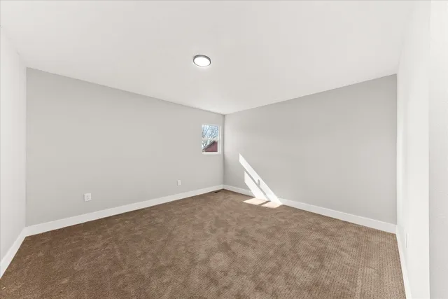 $285,000 | 211 West Linden Street, Harrington, WA 99134