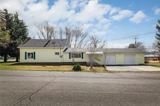 $285,000 | 211 West Linden Street, Harrington, WA 99134