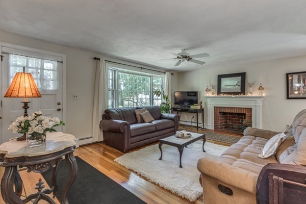 110 Spring Street Wakefield, MA 01880 - Photo 3 of 30