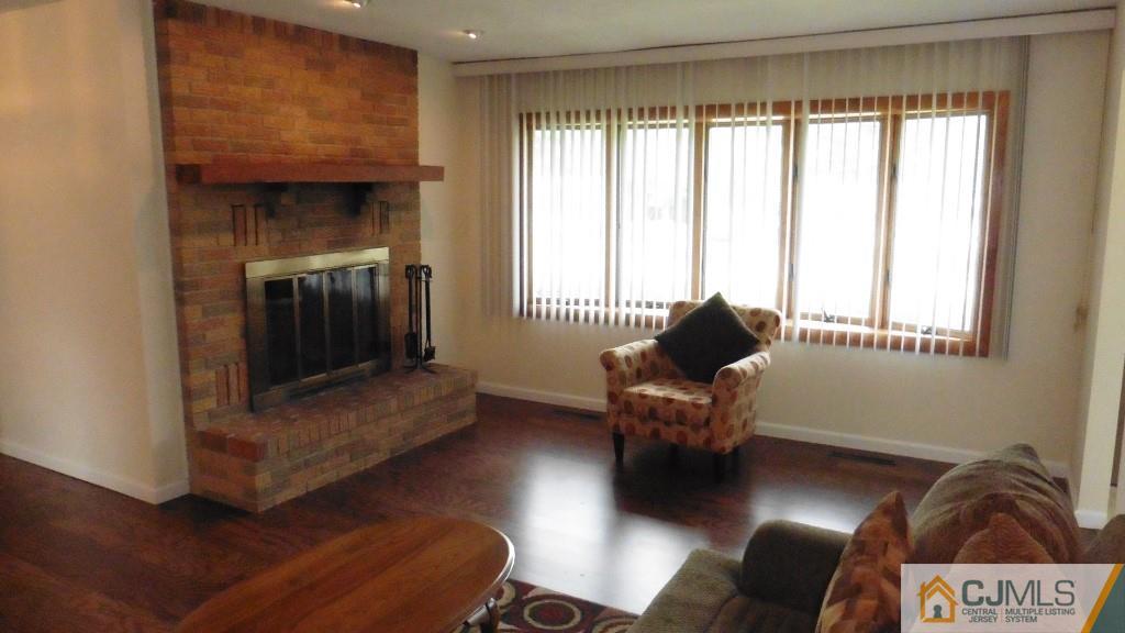 20 Kingsley Road Kendall Park, NJ 08824 - Photo 12 of 25 Gallery Image 12