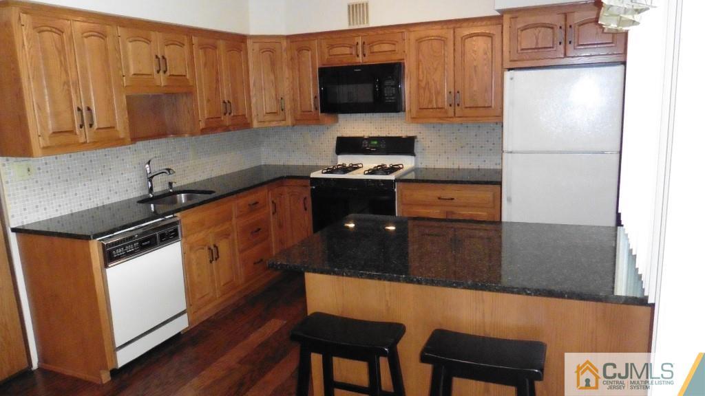 20 Kingsley Road Kendall Park, NJ 08824 - Photo 19 of 25 Gallery Image 19