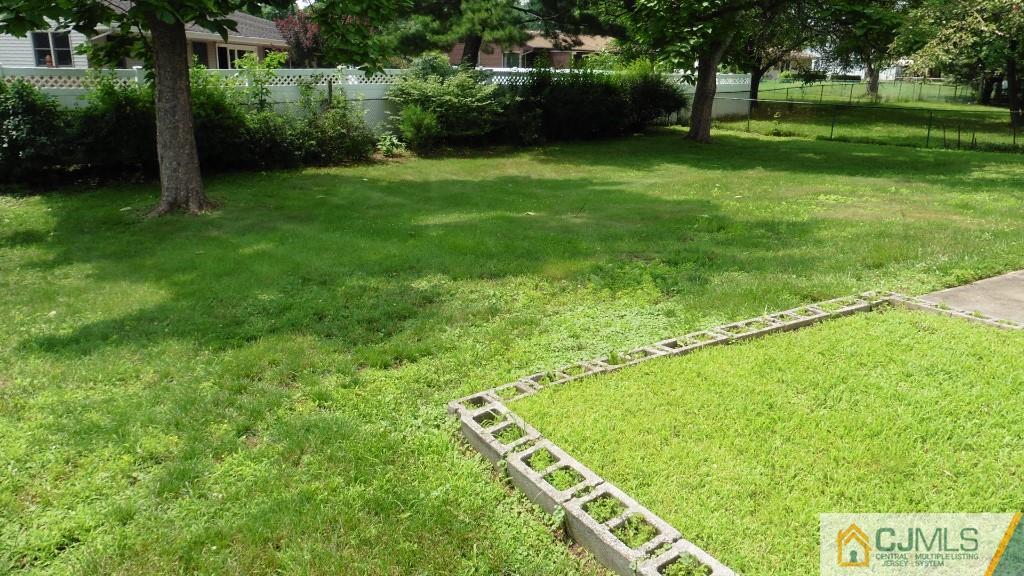 20 Kingsley Road Kendall Park, NJ 08824 - Photo 22 of 25 Gallery Image 22
