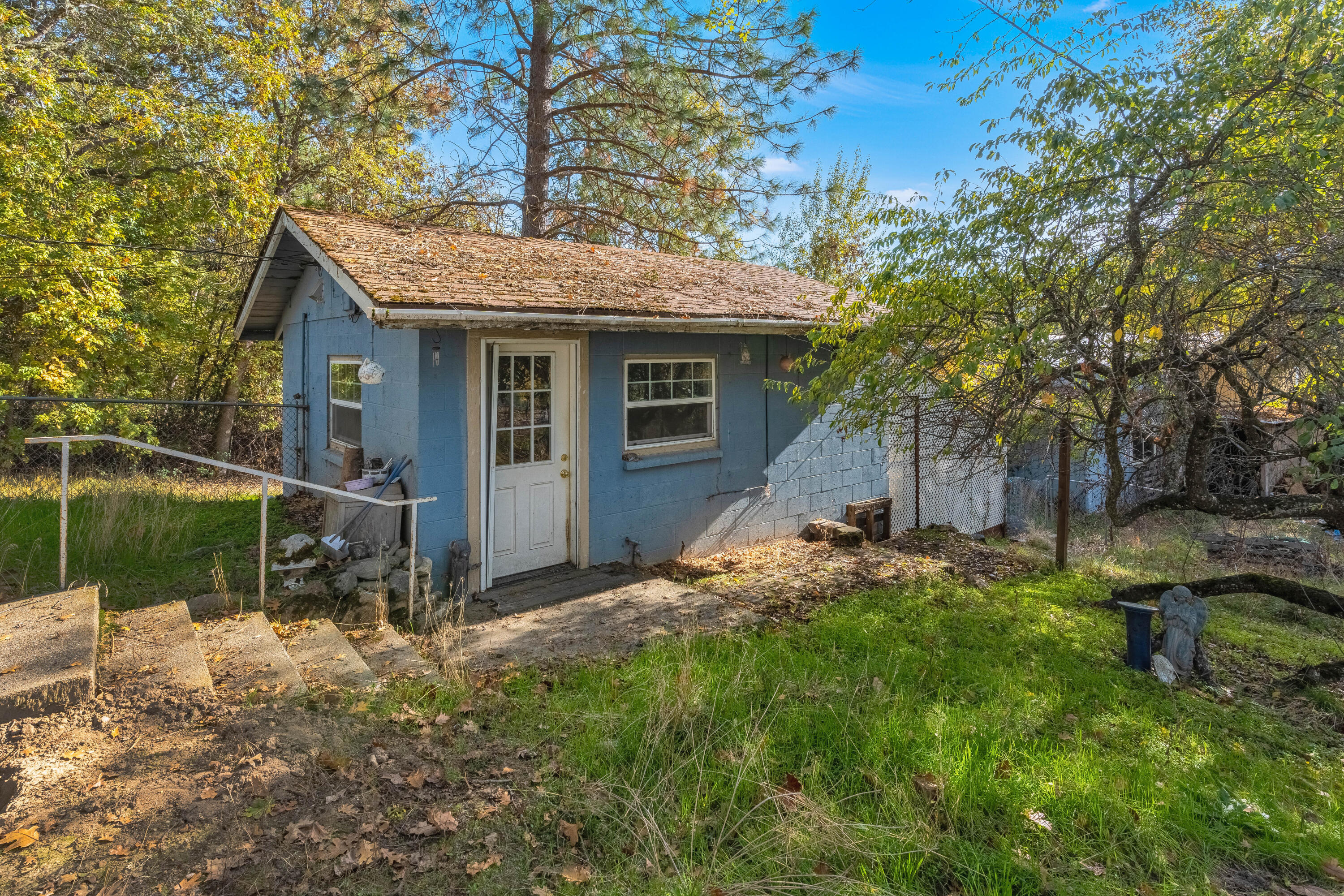 2407 Stringer Gap Road Grants Pass, OR 97527 - Photo 11 of 19 2407 Stringer Gap Rd. - Grants Pass, OR