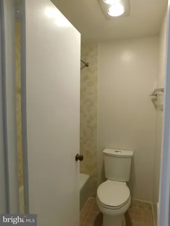 $1,600 | 3701 3701-south S George Mason Dr Falls, Unit 708N, Falls Church, VA 22041
