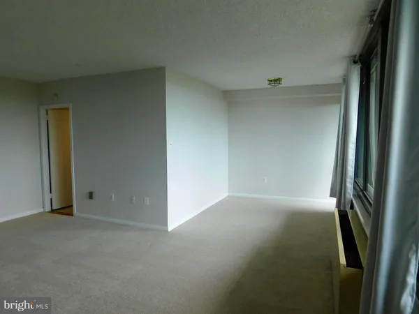 $1,600 | 3701 3701-south S George Mason Dr Falls, Unit 708N, Falls Church, VA 22041