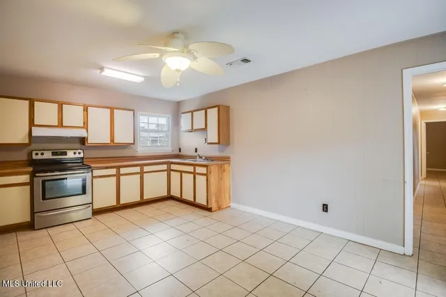 $365,000 | 28 Woodglen Drive, Gulfport, MS 39507