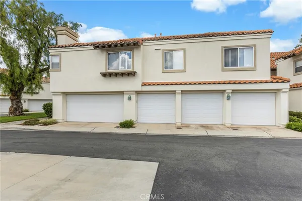$698,000 | 1 Vía Garceta, Rancho Santa Margarita, CA 92688