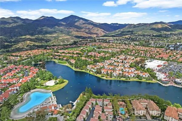 $698,000 | 1 Vía Garceta, Rancho Santa Margarita, CA 92688
