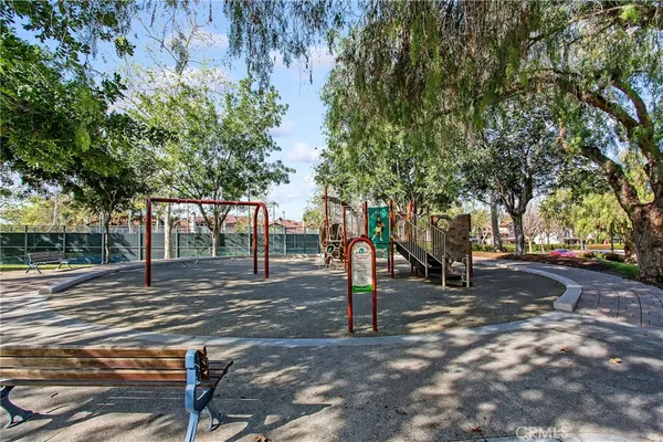 $698,000 | 1 Vía Garceta, Rancho Santa Margarita, CA 92688