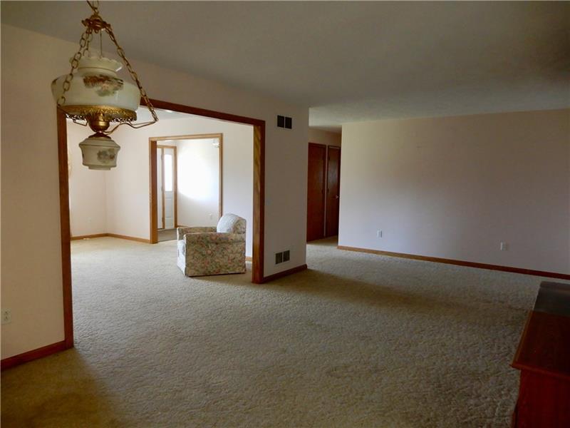 291 Line Road Mercer, PA 16137 - Photo 8 of 25