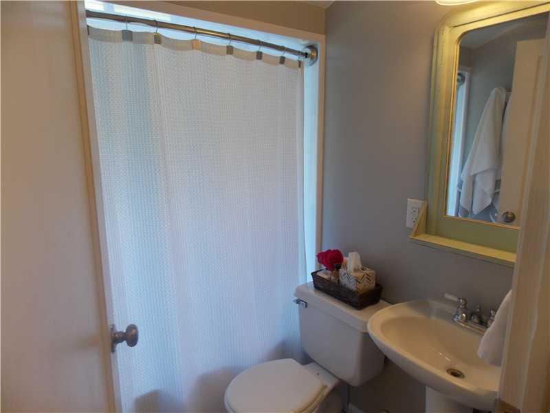 2110 Hulton Road Plum, PA 15147 - Photo 9 of 22 Full Bath.