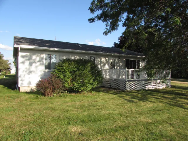 $340,000 | 276 180th Avenue, Fairmont, MN 56031