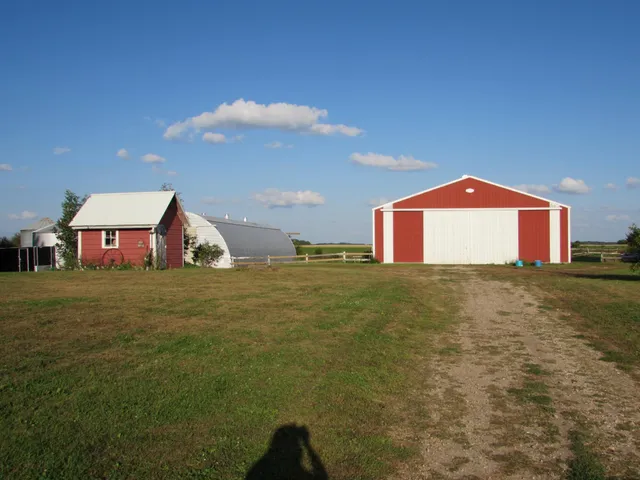 $340,000 | 276 180th Avenue, Fairmont, MN 56031