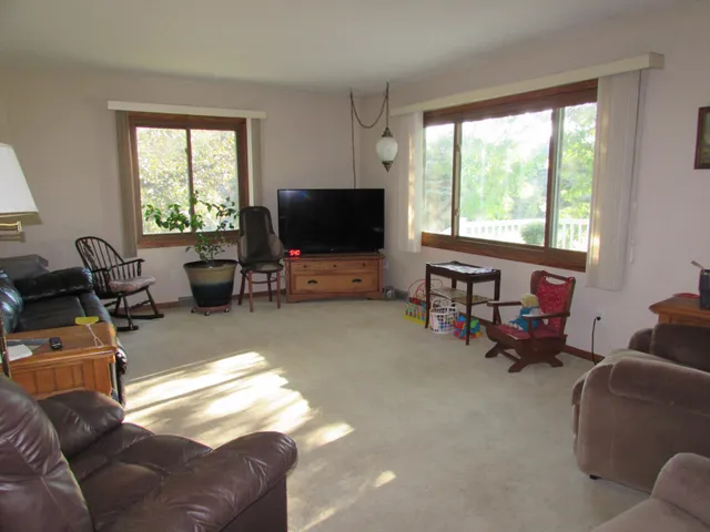 $340,000 | 276 180th Avenue, Fairmont, MN 56031