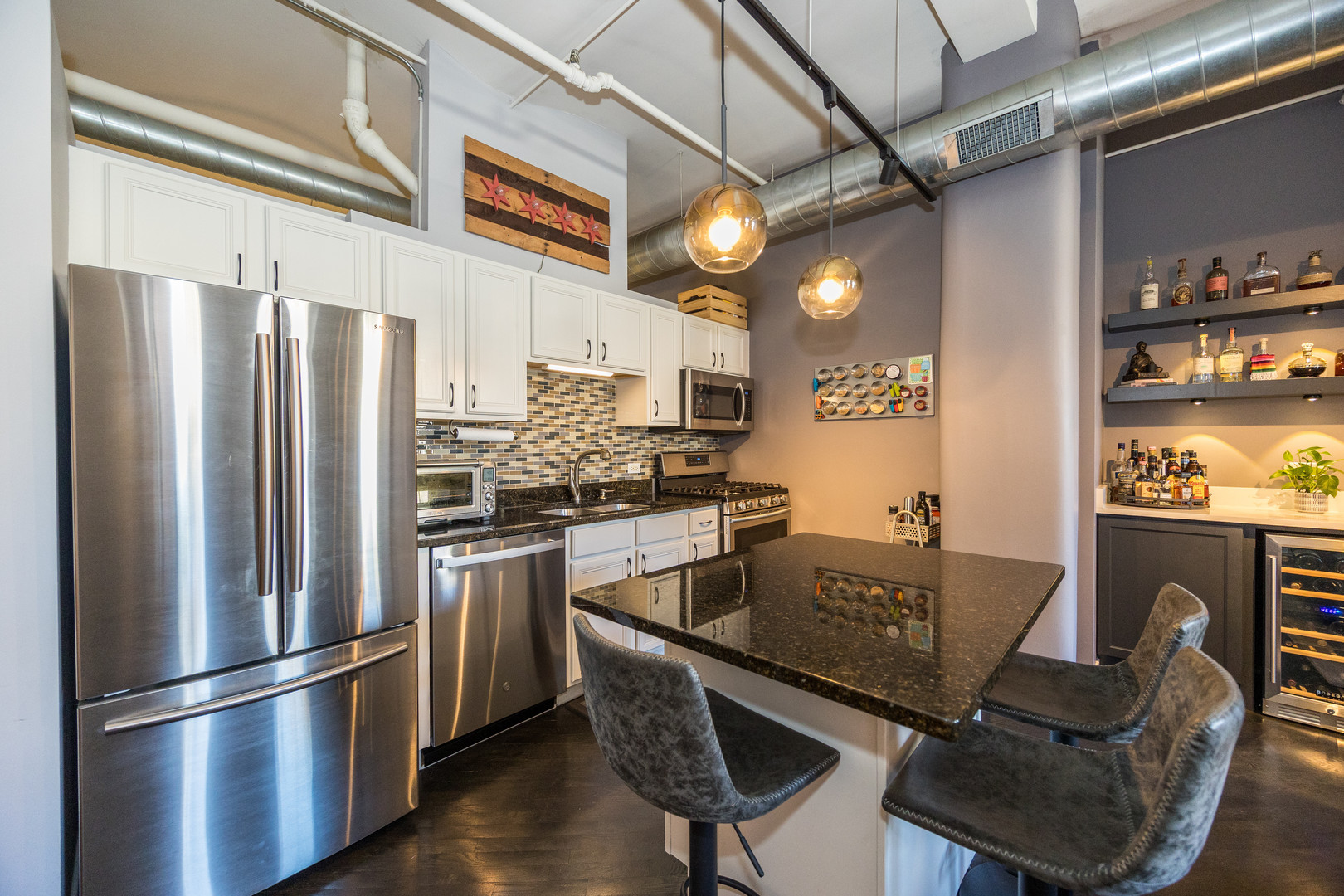 500 South Clinton Street, Unit 242 Chicago, IL 60607 - Photo 8 of 19 Gallery Image 8