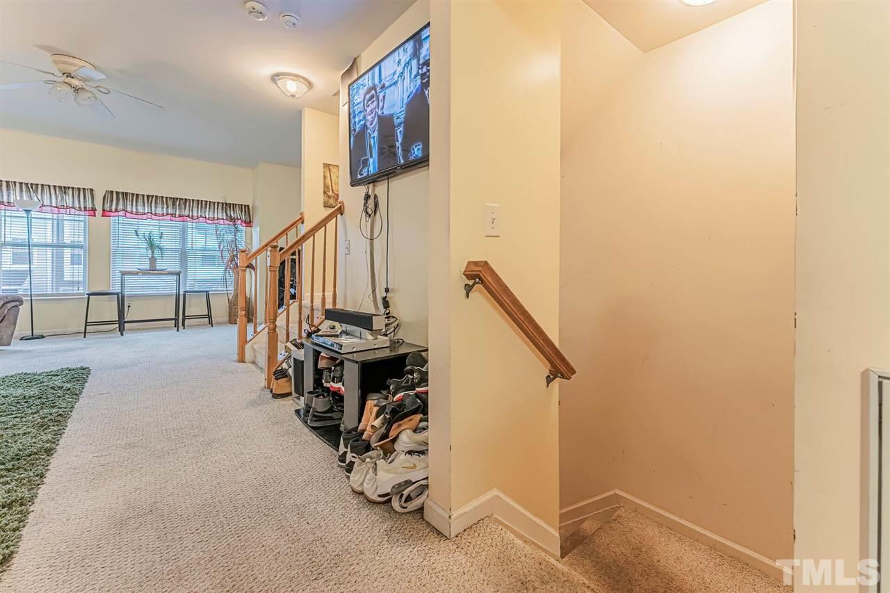 4908 Midstone Lane Raleigh, NC 27610 - Photo 7 of 28
