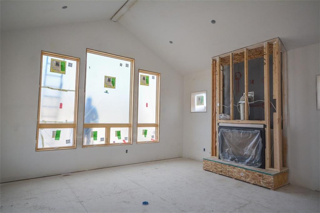 98 Landon Lane Dillon, CO 80435 - Photo 11 of 33 an empty room with windows