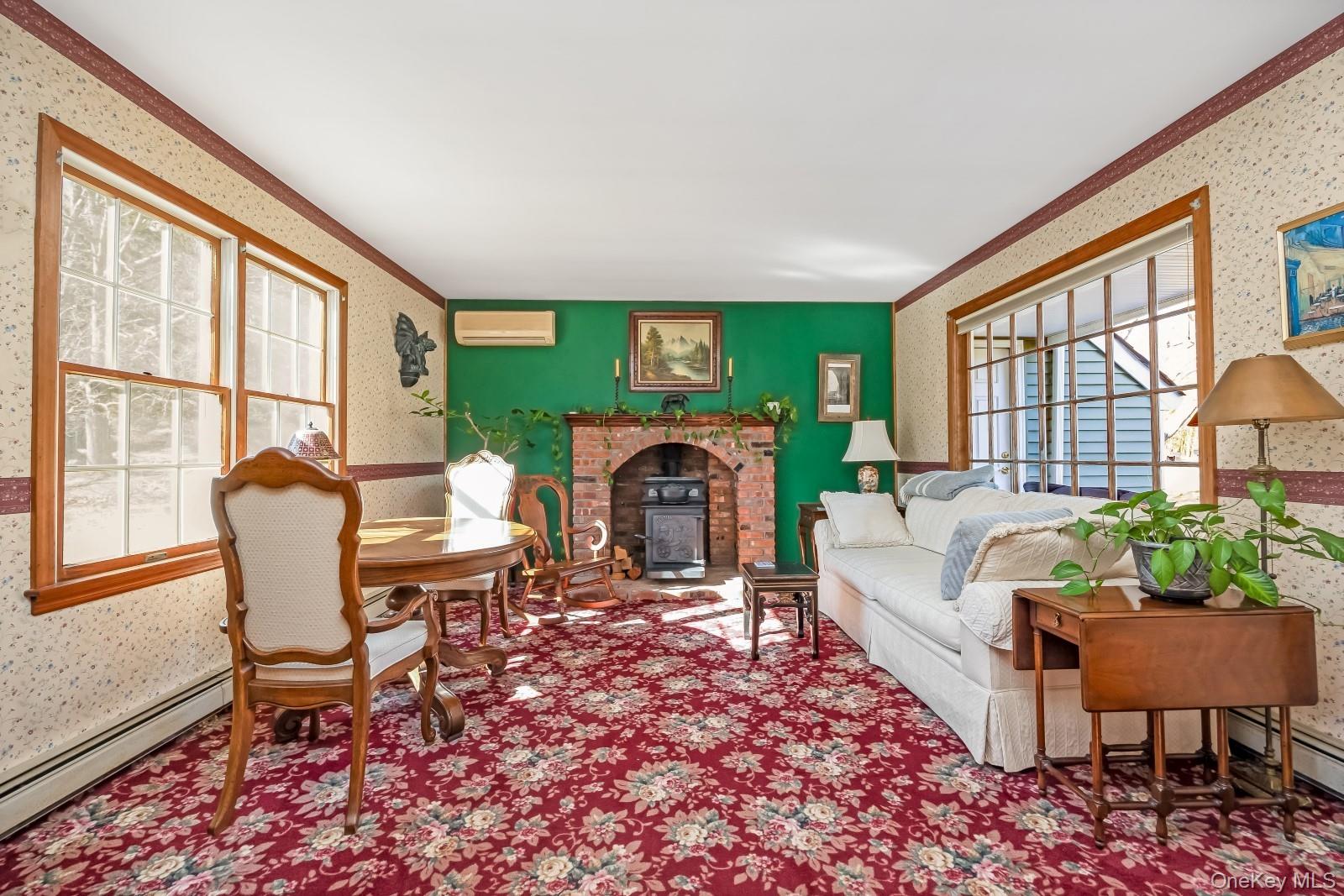 43 Farm Road North Wading River, NY 11792 - Photo 14 of 36