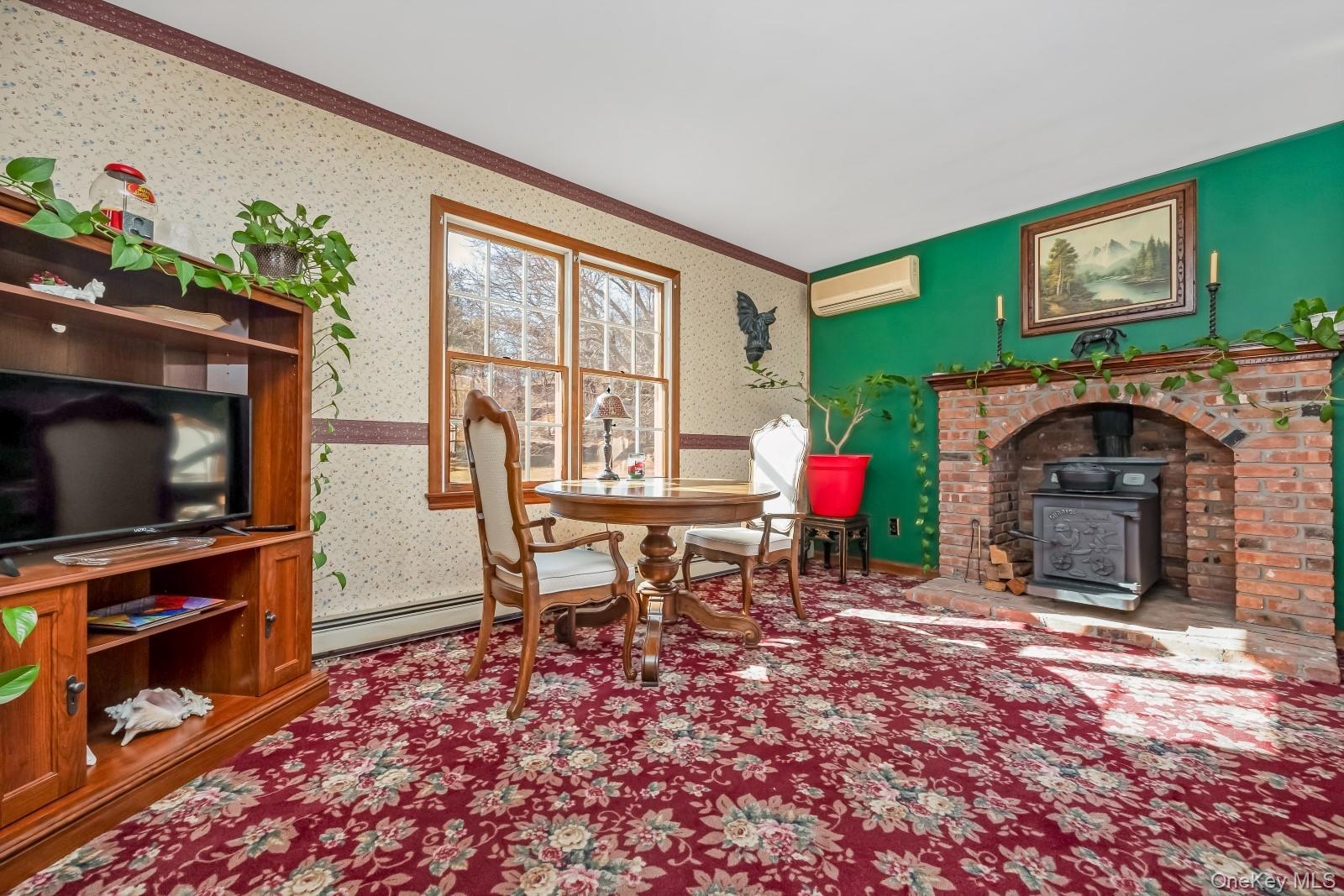 43 Farm Road North Wading River, NY 11792 - Photo 15 of 36