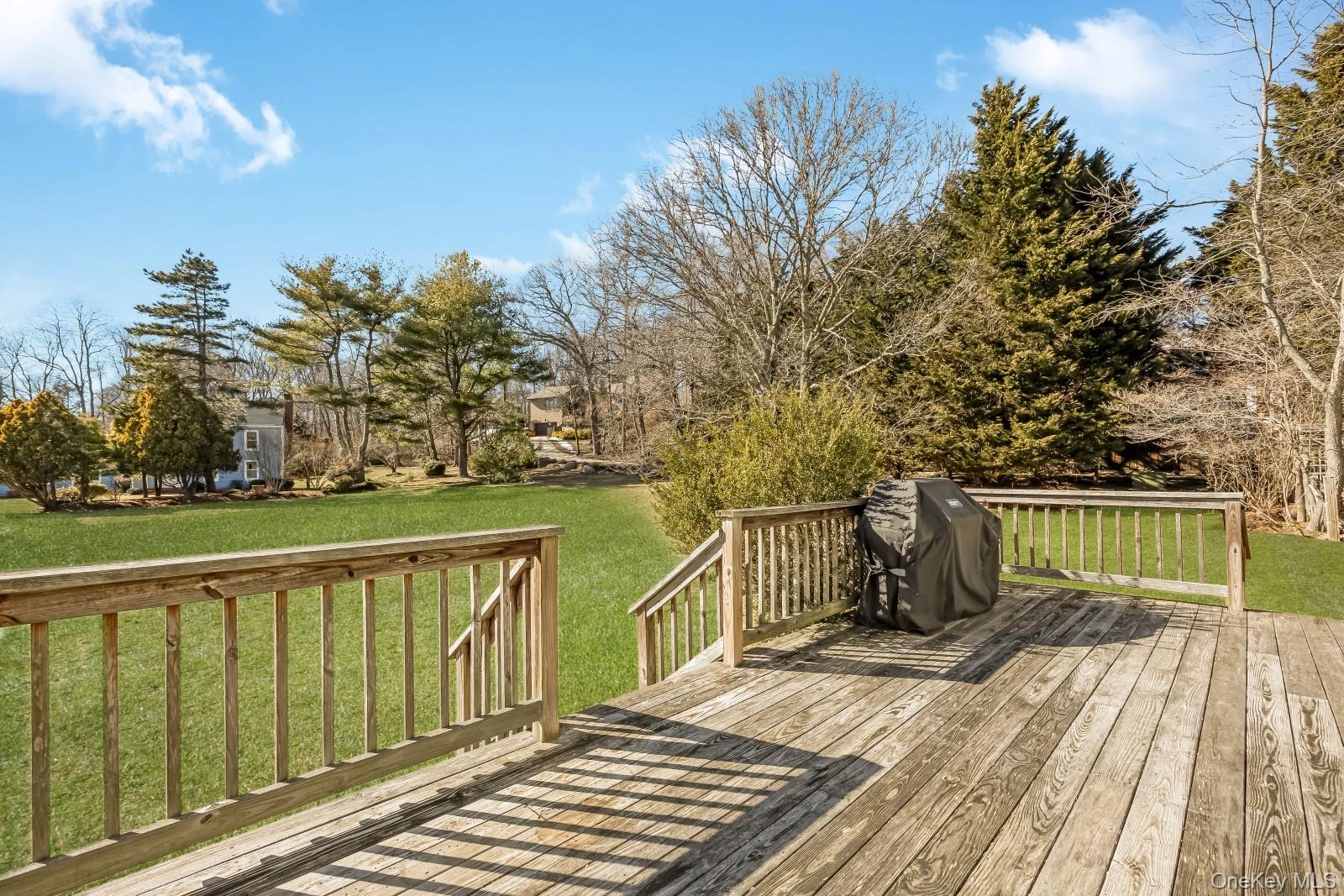 43 Farm Road North Wading River, NY 11792 - Photo 32 of 36