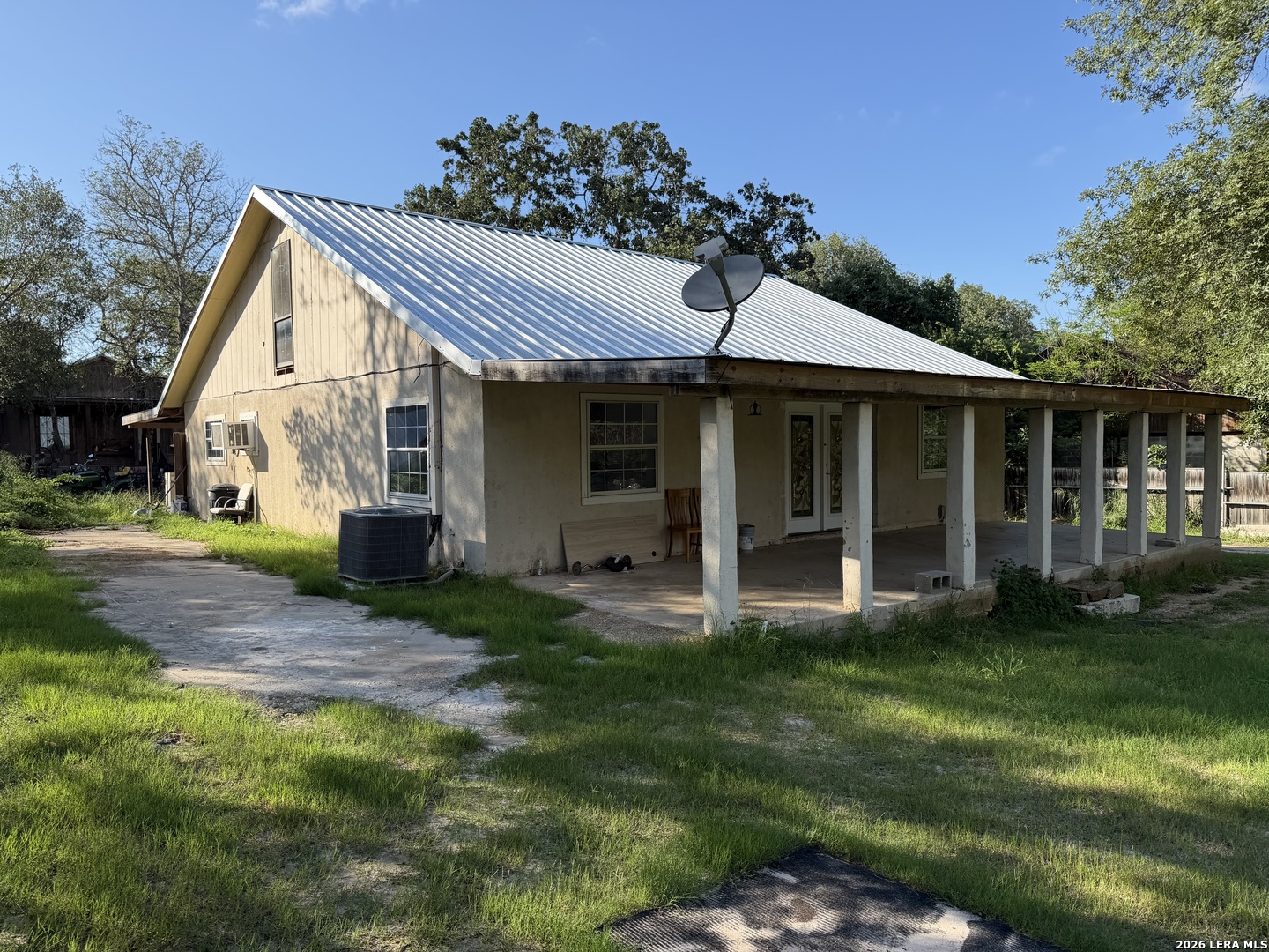 21825 Priest Road Elmendorf, TX 78112 - Photo 6 of 16