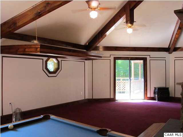264 Creek Road Troy, VA 22974 - Photo 12 of 39 Family Room