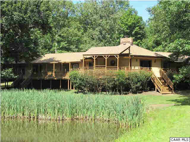 264 Creek Road Troy, VA 22974 - Photo 38 of 39 Back view
