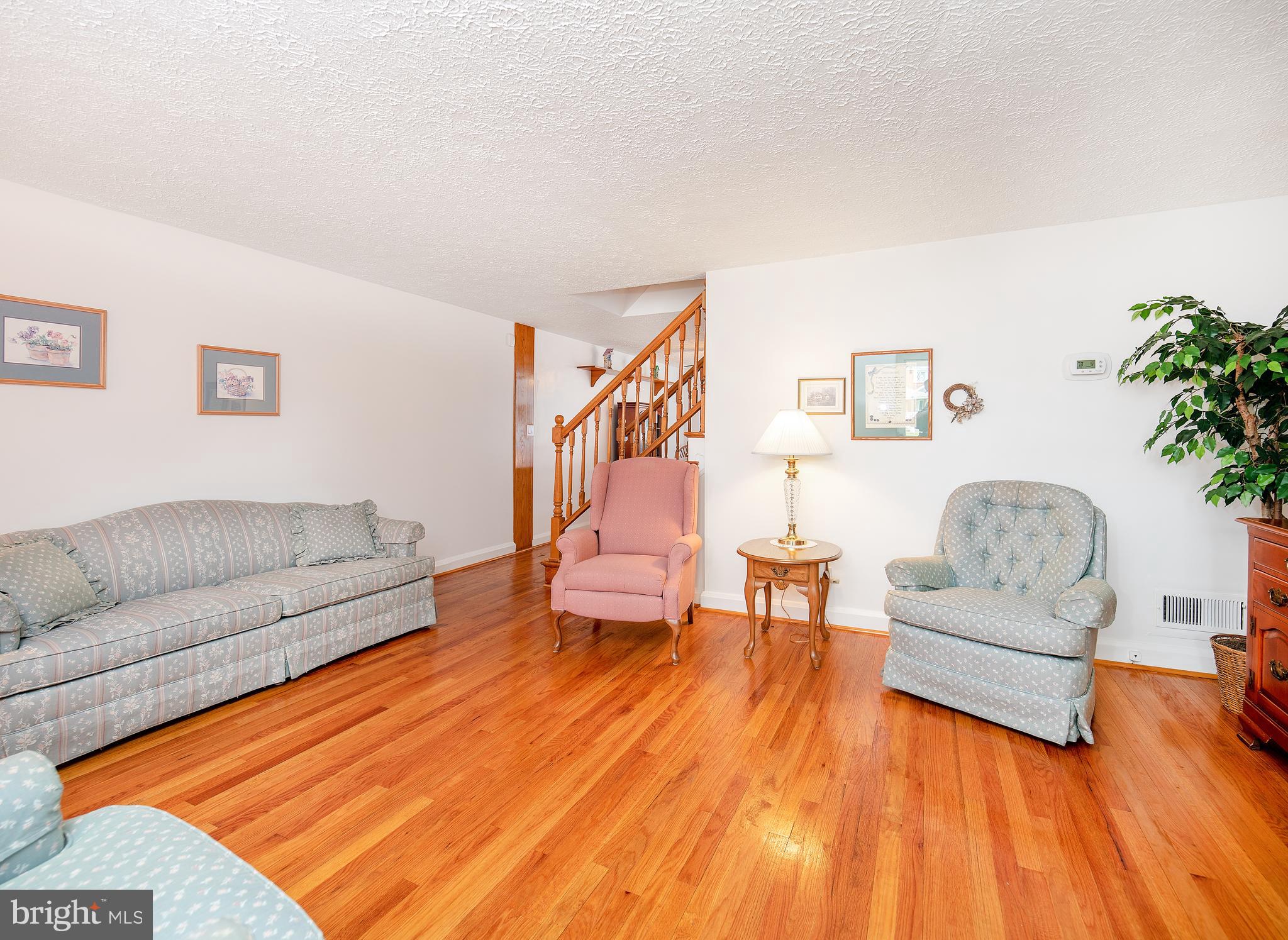 7860 Rockbourne Road Baltimore, MD 21222 - Photo 8 of 26 17 x 13 Living Room