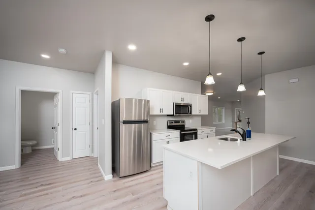 $424,900 | 3314 West Alvina Avenue, Greenfield, WI 53221