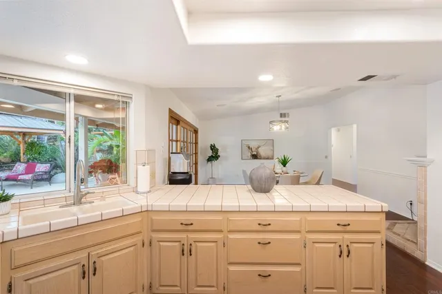 $1,340,000 | 351 Sheila Lane, Fallbrook, CA 92028