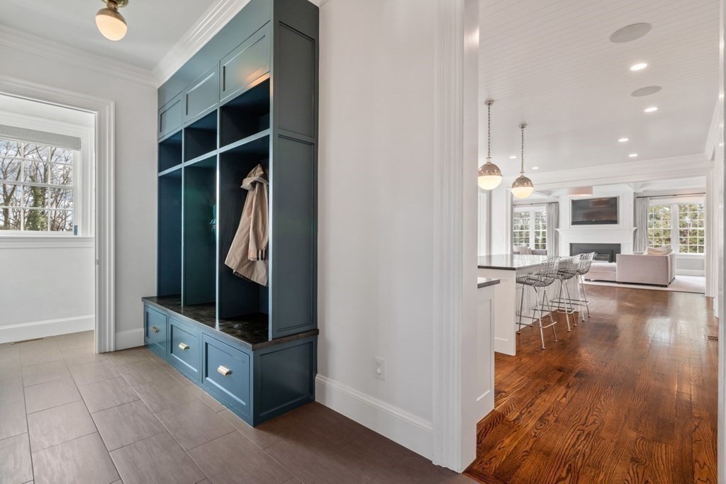 12 Mountview Road Wellesley, MA 02481 - Photo 21 of 38
