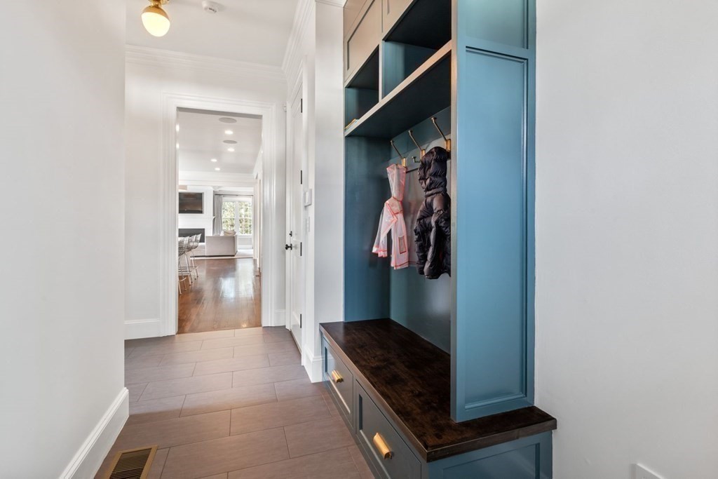12 Mountview Road Wellesley, MA 02481 - Photo 22 of 38