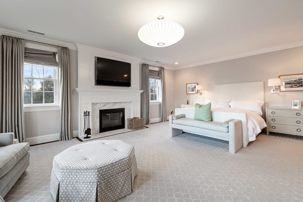 12 Mountview Road Wellesley, MA 02481 - Photo 24 of 38