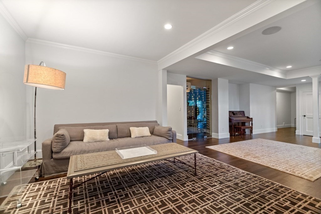 12 Mountview Road Wellesley, MA 02481 - Photo 33 of 38