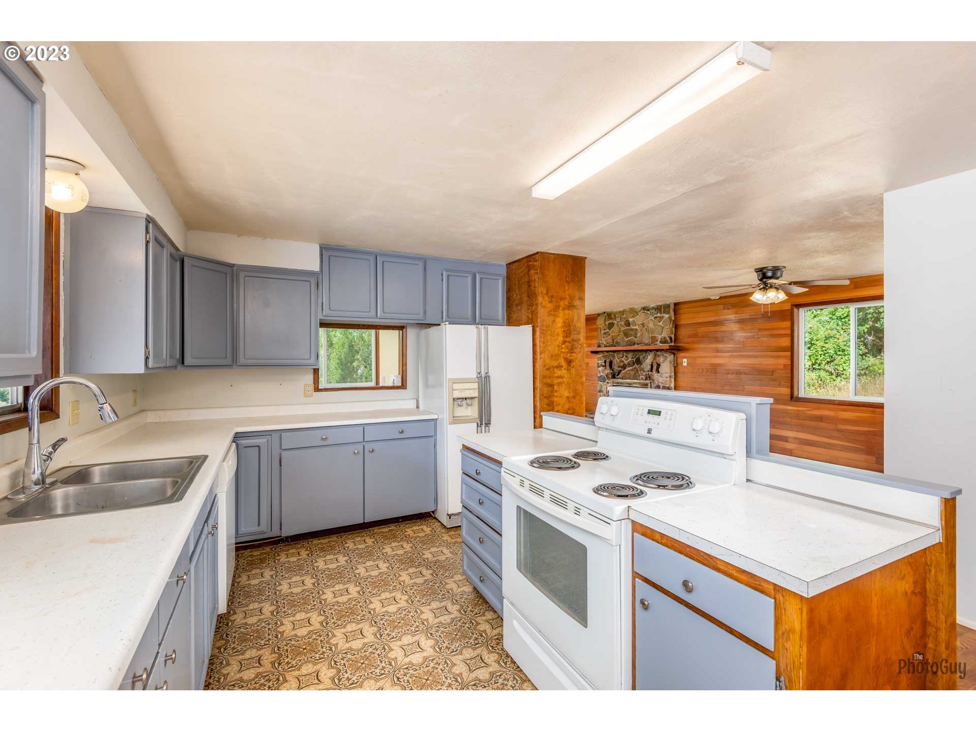 36381 Row River Road Cottage Grove, OR 97424 - Photo 11 of 37 Gallery Image 11