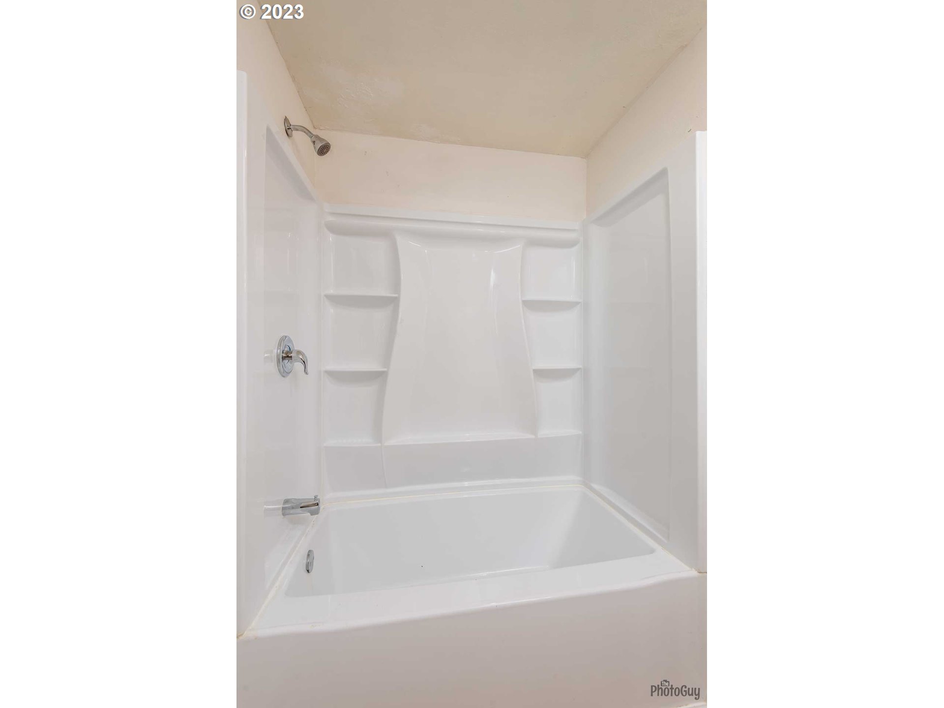 36381 Row River Road Cottage Grove, OR 97424 - Photo 25 of 37 Gallery Image 25