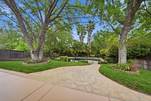$629,000 | 2230 Wicklow Street, Redding, CA 96001