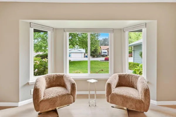 $629,000 | 2230 Wicklow Street, Redding, CA 96001