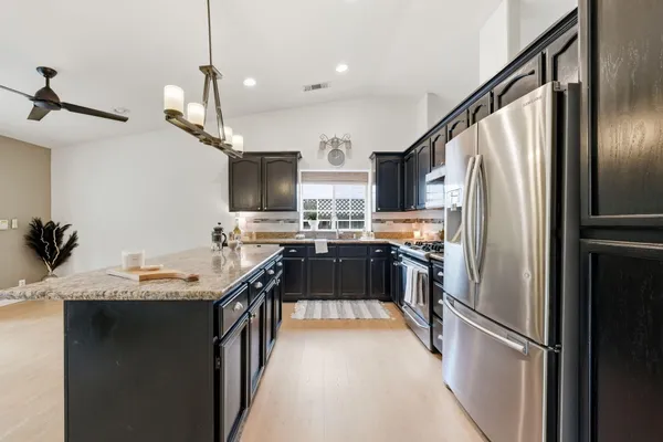 $629,000 | 2230 Wicklow Street, Redding, CA 96001