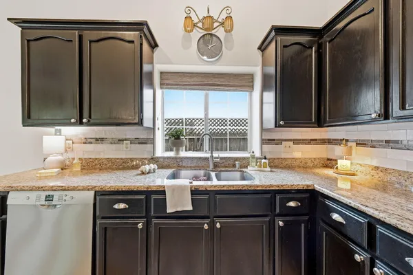 $629,000 | 2230 Wicklow Street, Redding, CA 96001